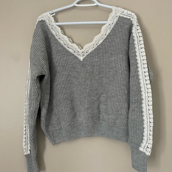 lace v-neck knit sweater - Picture 2 of 5